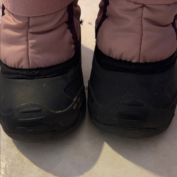 Kamik Kids' Mauve and Black Snow Boots - Picture 6 of 8